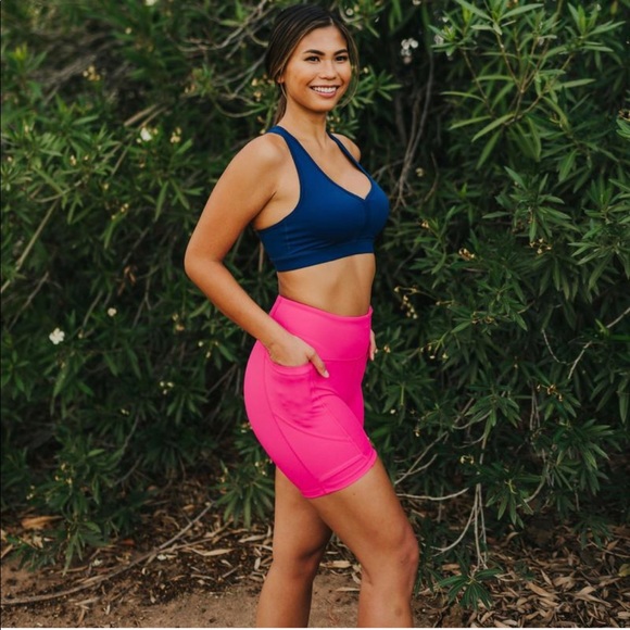 SOLD - SENITA - Punch Baseline Shorts - XS - Picture 2 of 7